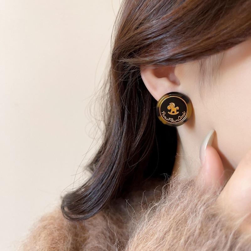 Resin Round Pony Earrings Elegantretroeasiest for Match Earrings Accessible Luxuryclassy Sense of the Year of the Animalniche Stylestylish Earrings