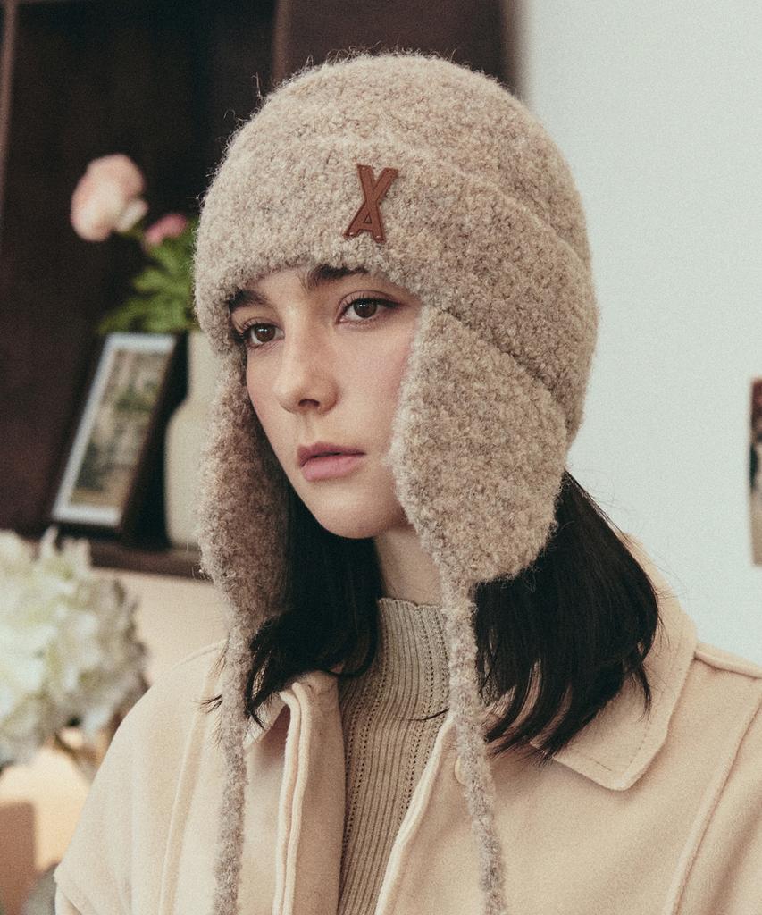 Bajal Va Patch Fly Knit Beanie Beige