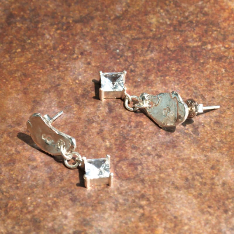 sOnyO Square White Topaz Earrings