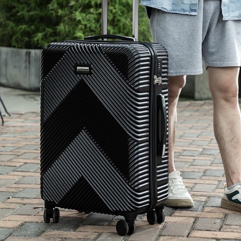 Diplomat DS-1304 Expandable Hardside Spinner Luggage