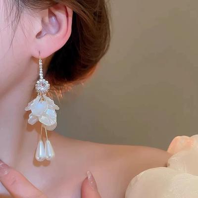 French Fringed Petal Earrings Women's Design Ear Hook Temperament Fashion Versatile Earrings Wholesale