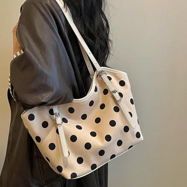 Korean Style Polka Dot Single Shoulder Bag - Summer 2026 Women's Crossbody & Handheld Versatile Fashion Accessory