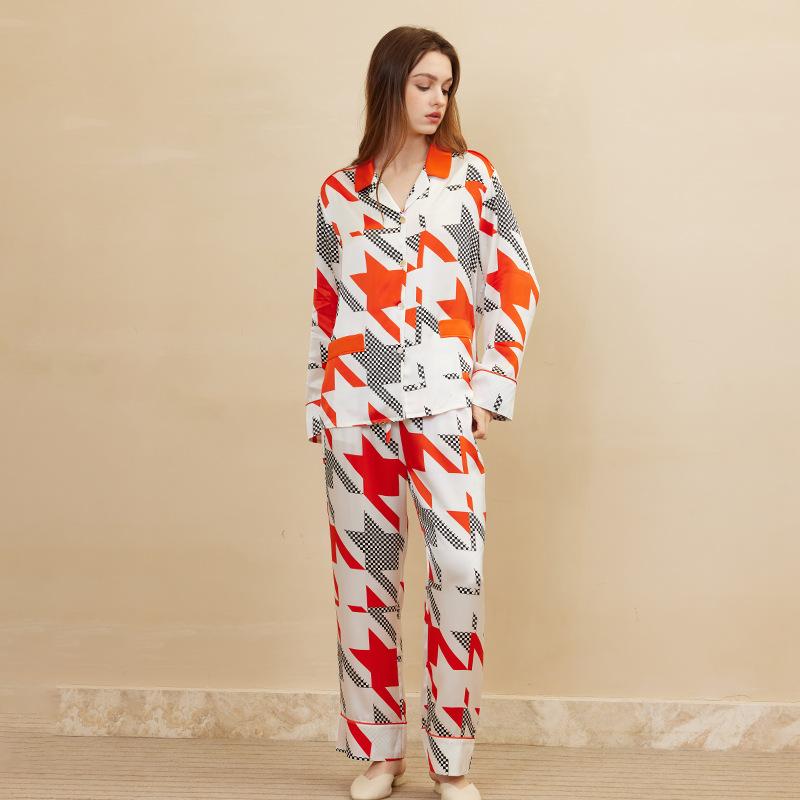 Butterfly embroidery, mulberry silk pajamas two-piece set, fashionable contrasting colors, thousand bird grid printing long-sleeved trousers, silk