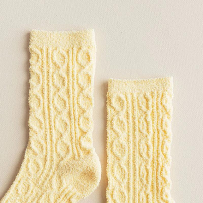Monfoot Women S Pretzel Sleep SockS Yellow