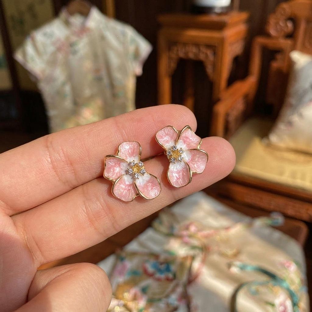 Silver Needle Elegant Korean Floral Rhinestone Stud Earrings