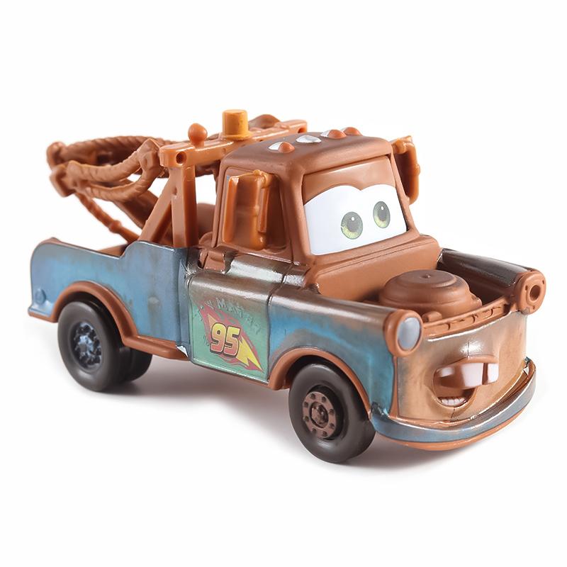 Pixar Cars 3 Giocattoli Saetta McQueen Mack Zio Collezione 1:55 Veicoli Diecast Auto in Lega Modello Giocattolo Per Bambini Regali