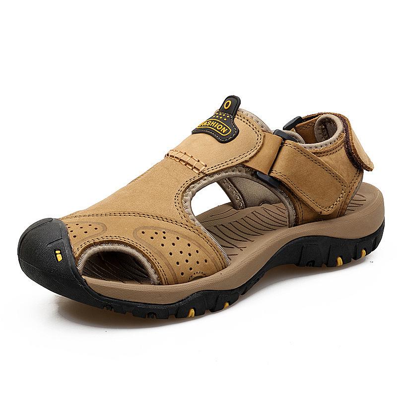 Spot summer men's shoes sandals beach shoes foot cover leather cowhide surface large size outdoor leisure anti-collision bag head