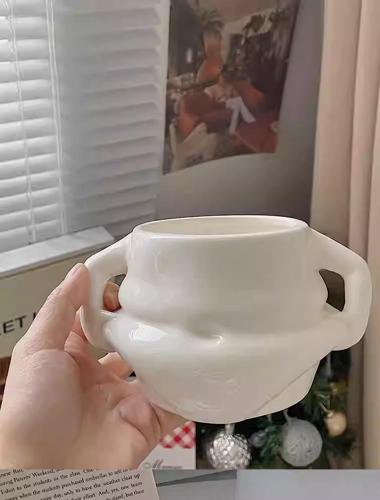 Taza de Cerámica de Moda con Lindo Diseño de Barriga Pellizcada - Perfecta para Café, Leche o Desayuno