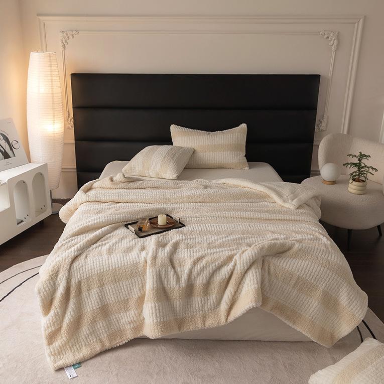 

Толстые Композитные Плед из Овечьей Шерсти в Полоску Мягкий и Приятный к Коже Плед для Офисного Сна Односпальное Теплое Покрывало для Кровати на Все Сезоны 150x200cm