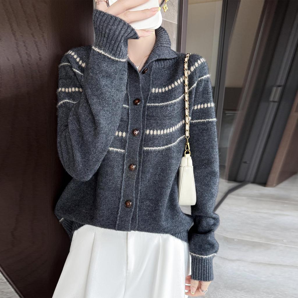 Women's High-Neck Wool Cardigan: New Autumn/Winter Style, Warm, Loose, Slimming, Versatile Knit Sweater Coat.