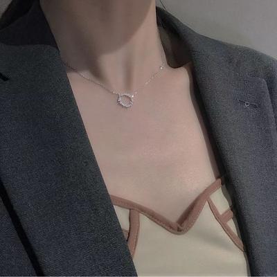 Quasten Halskette, elegant, zum Schichten geeignet, Damenschmuck, Perle, Imitationskristall, Zirkon Anhänger.