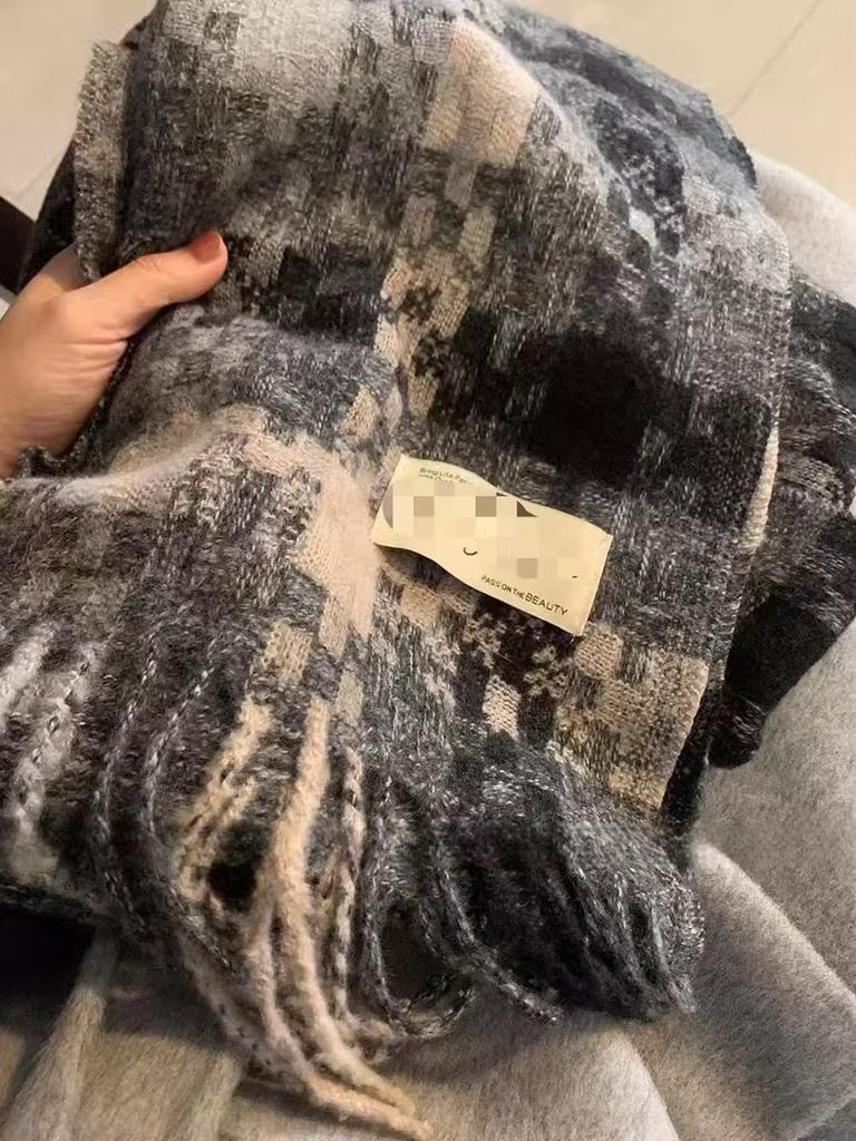 New Christmas scarf splicing cold-proof scarf, atmosphere tassel scarf, autumn and winter versatile warm shawl