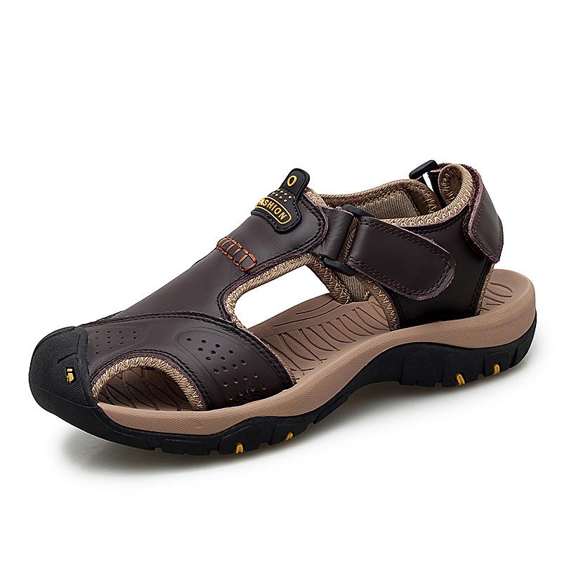 Men's sandals summer leather soft sole non-slip beach shoes 2025 new large size trend outside wear cool slippers breathable