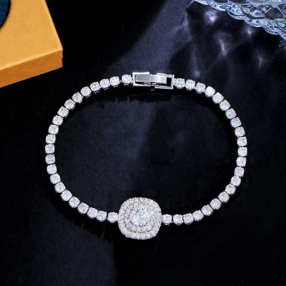 Light Luxury Full Diamond Zircon Bracelet Design Sugar Cube Emerald Gemstone Jewelry