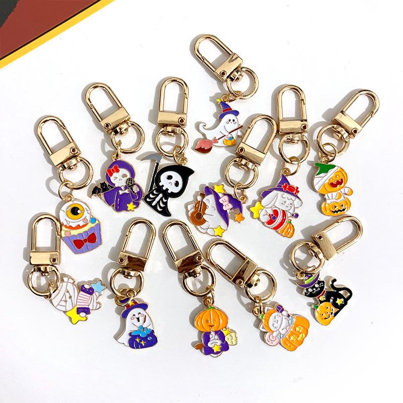 Cartoon Halloween Keychain: Cute Mummy, Pumpkin, Ghost & Skull Pendant