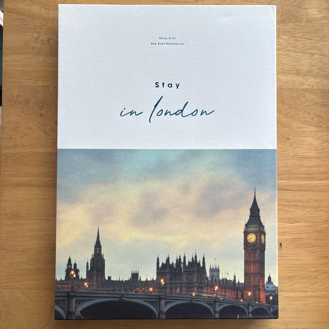 

[USED] StrayKids 1st Photobook Stay in London