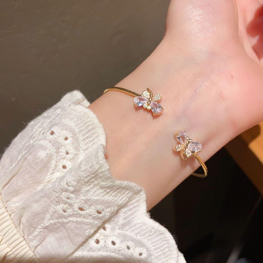 Butterfly Charm Double Layer Open Bracelet With Cubic Zirconia For Fashion Women золотой