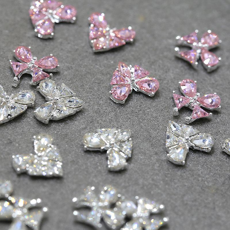 2Pcs Retro Nail Accessories With Diamond Inlaid Sparkling Zircon Large Butterfly Love Heart Colorful Diamond Love Nail Charms