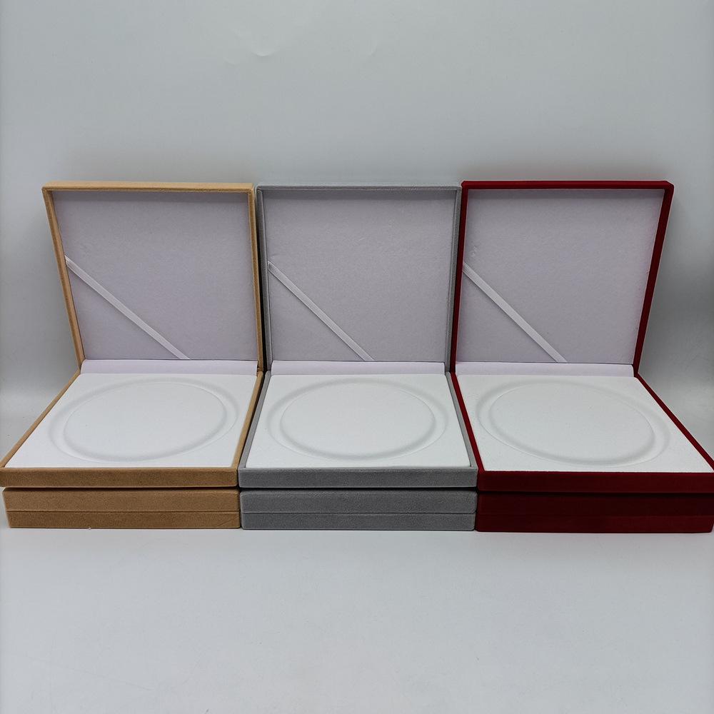 17x17 Perlenkette Geschenkbox: Beflockter Stoff, PU-Leder, Runde Mitte, Kettenverpackung
