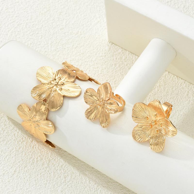 3Pcs/Set Fashion Metal Large Flower Splicing Bracelet for Women Trend Open Flowers Bangle Rings Sets Party Holiday Jewelry Gifts
