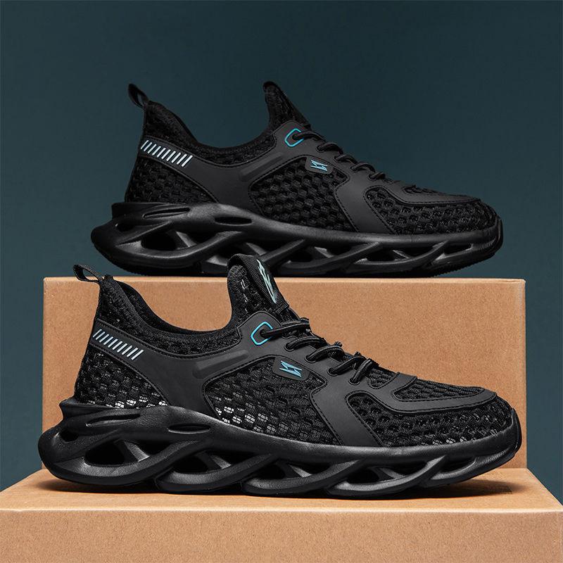 New large mesh flying woven mesh shoes men's summer thin breathable soft sole not tired feet light running sports shoes