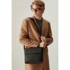 Daks Black Leather Grid Pattern Horizontal Crossbody Bag Dbba2e263bk