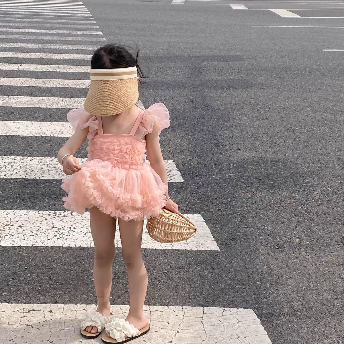 

2024 Summer Girls Pink Backless Skirt-Style Mesh One-Piece Swimsuit for Toddlers 110