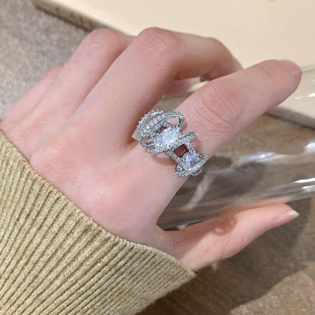 Elegant Adjustable Sparkling Ring for Women - Trendy, High-End Design, Stylish Open Index Finger Ring