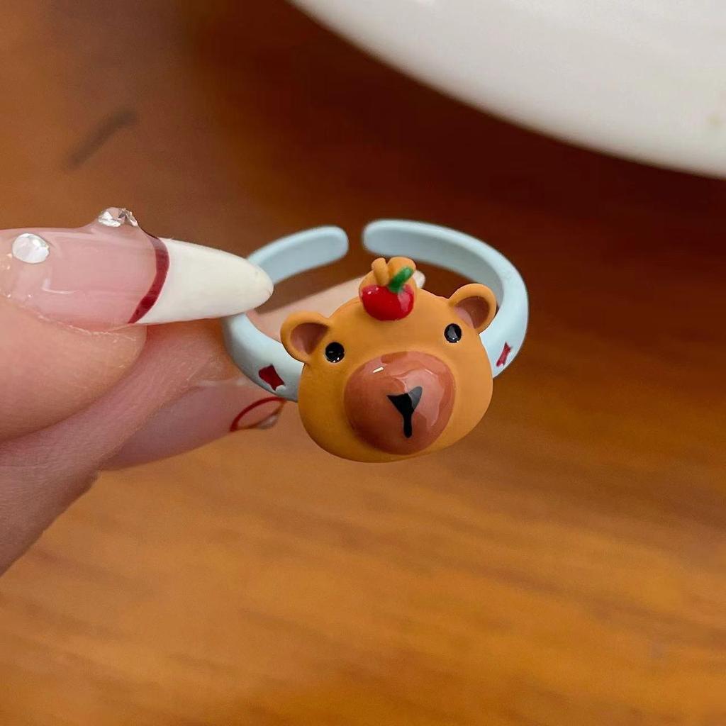 Charming Quirky Sausage Lips Ring for Women - Unique Design Fashion Statement for Couples or Besties, Perfect for Index Finger.
