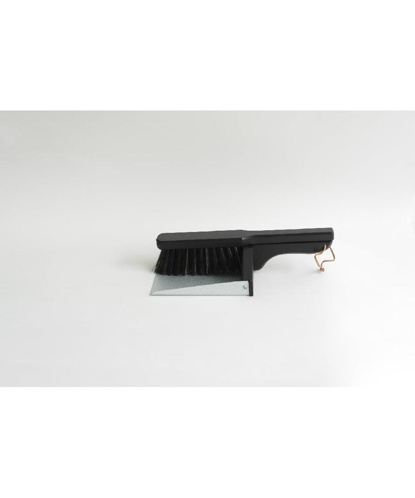 IDEA PORT Reszta Magnetic Brush Black Dustpan Cleaning Magnet Mini Made In Set, Broom, Set, Duster, Tools, Included, Tabletop, Size, Wooden,