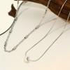 Simple and sweet wind neck chain, double-layer stacked collarbone chain, niche crescent moon pendant necklace female 2Pcs