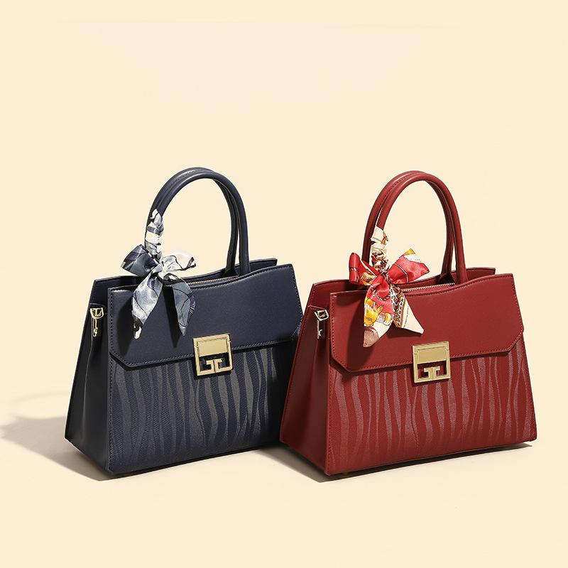 Mother's Day red bag female mother wedding bag middle-aged lady handbag mother-in-law wedding gift bag single shoulder