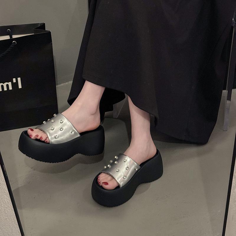 Summer new temperament rhinestone square head open-toed thick-soled cool slippers women wear height-increasing casual shoes