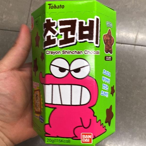 

Tohato Chocobi 20g (Crayon Shin-chan Sticker Included)