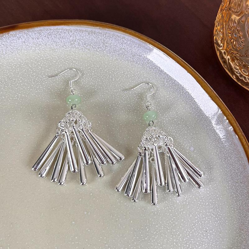 

Женские серьги в стиле ретро в этническом стиле с длинными серьгами с кисточками и высококачественными серьгами на ощупь