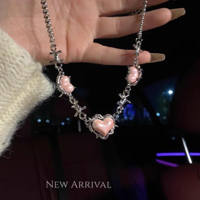 Pink heart thorn necklace - sweet & spicy y2k choker pendant