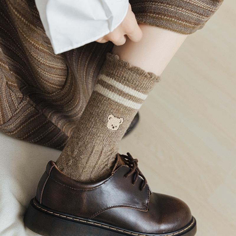 Ladies Autumn Winter Warm Lace Cartoon Cute Bear Embroidery Wool Medium Barrel Pile Pile Socks