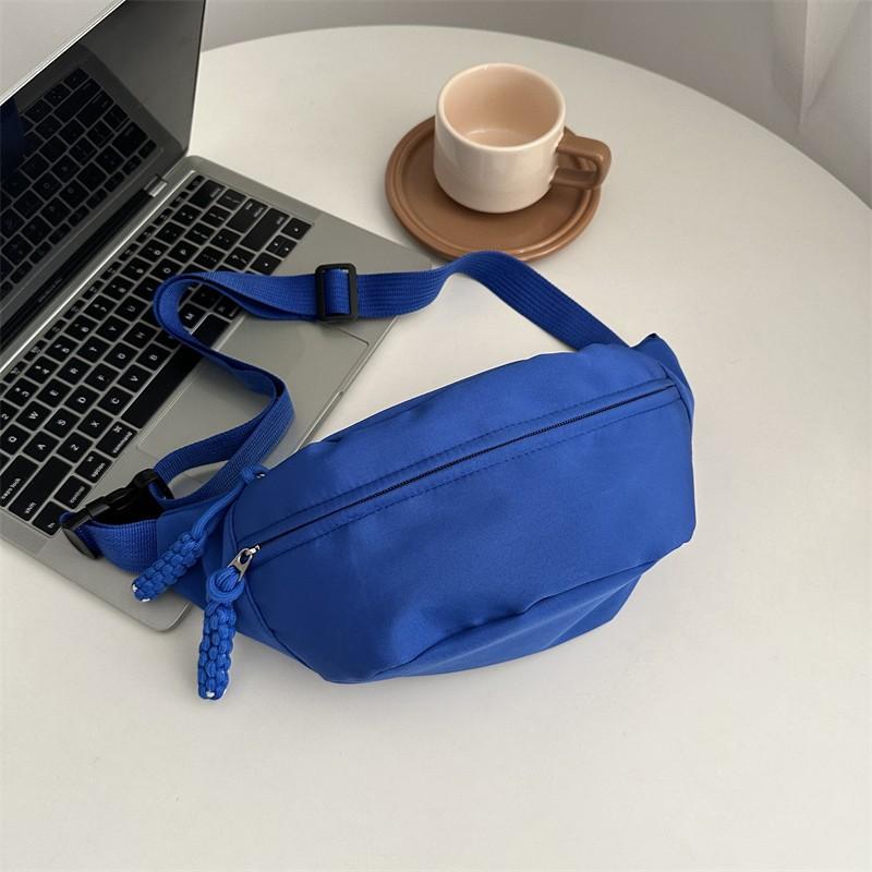 Casual Messenger Breast Bag 2025 Hot Sale New Versatile Solid Color Bag Women's Trend Sports Capacity Commuter Cycling Bag