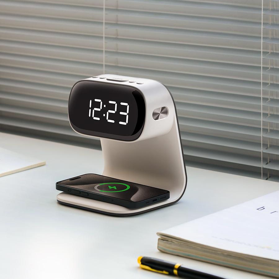 

1 шт. новый многофункциональный светодиодный ночник-будильник с теплым светом - поддерживает беспроводную зарядку мобильного телефона - подходит для жизни белый