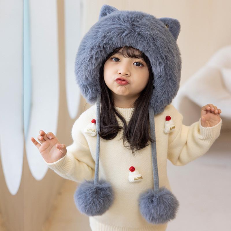 Kleinkind Strickmütze mit Ohrenklappen und Tierdesign für Wärme in kalten Jahreszeiten