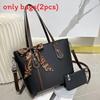 Fashionable Oversized Tote Handbag With Inner Compartments For Leisure And Shopping