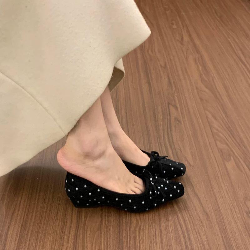 Autumn New French Polka Dot Bow Ballet Soft Sole Versatile Square Head Light Mouth Wedge Heel Lazy Single Shoes