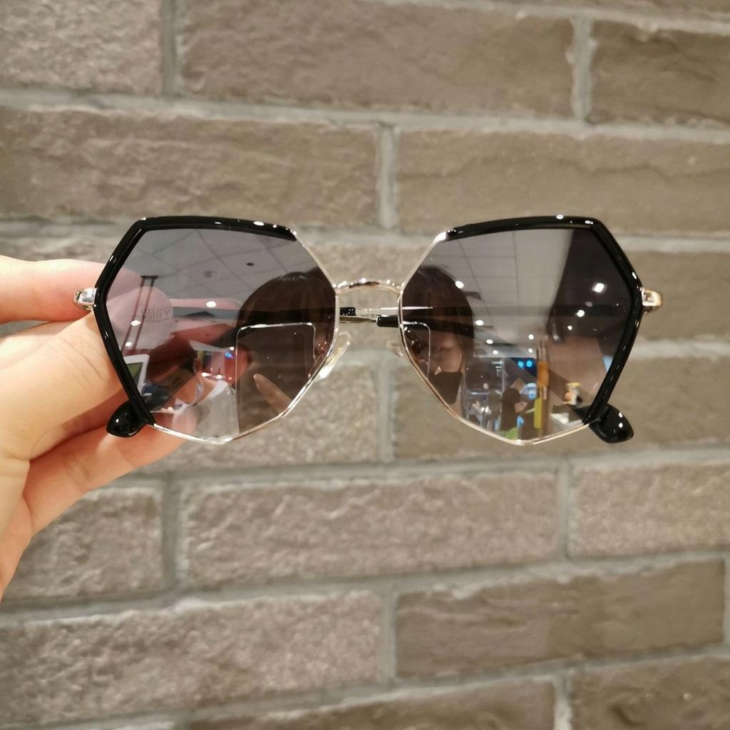 

Children Sunglasses Resin Lens Full Frame Sunglasses Kids Sunglasses Comfortable For Outdoor Activities Gatherings Fishing