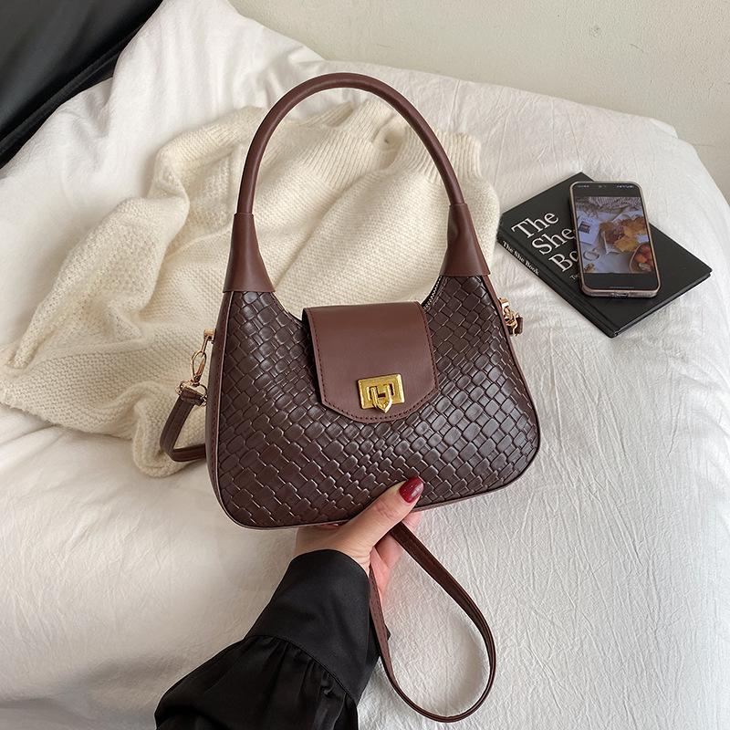 

Large capacity new fashion woven pattern casual solid color hand carry crescent dumplings one shoulder underarm bag woman