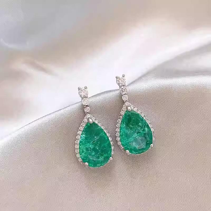 French Light Luxury, Niche Elegance, High-end Sense, Diamond-encrusted Water Drop Pendant, Earrings, Versatile, Simple Temperament, Fashionable