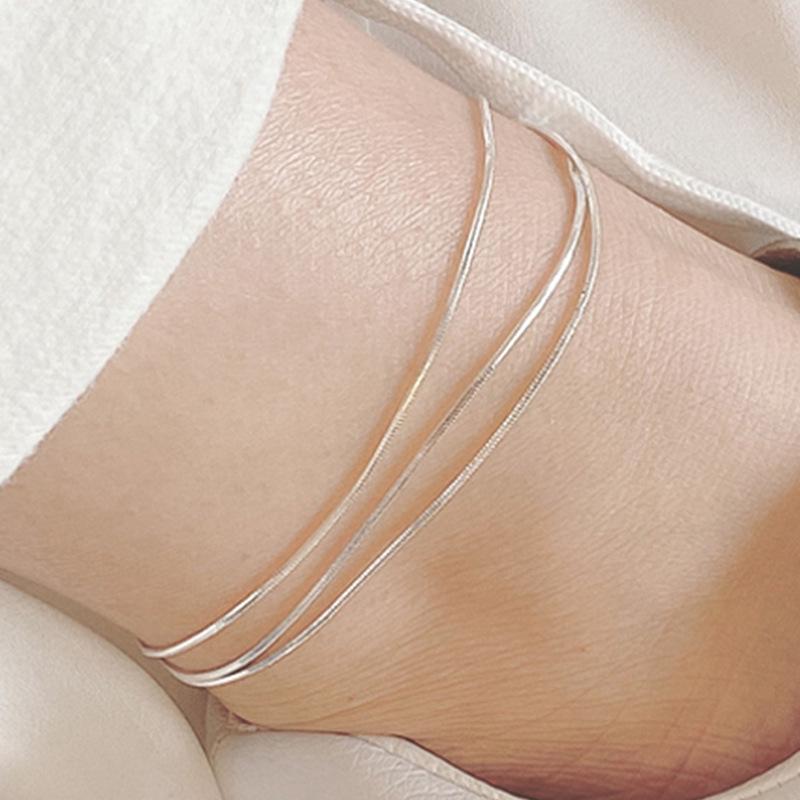 Extra Fine Women's Titanium Steel Snake Bone Chain Bracelet/Anklet - Non-Fading, Simple, Light Luxury, Versatile, and Stackable.