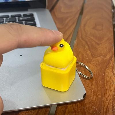 Plastic Croaking Frog Duck Keychain Fingertip Button With LED Light Frog Croaking Fidget Trinket Rechargeable