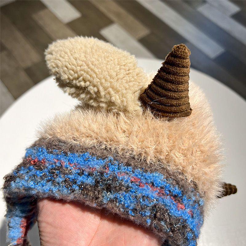 Niedliche Damenmütze im koreanischen Stil mit Ohrenschutz aus Lammwolle zum Binden für Herbst und Winter