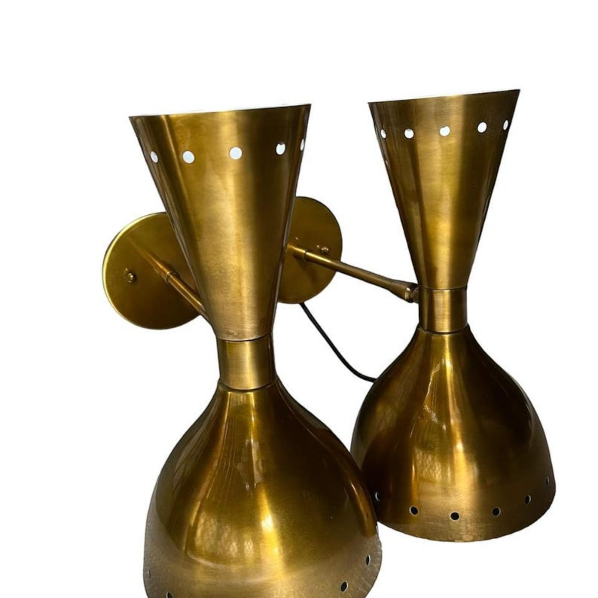 

Коричневый настенный светильник Diablo с отделкой под старину - итальянская модель середины века Sputnik Style Vanity Modern Bathroom & Indoor Kitchen Lamp