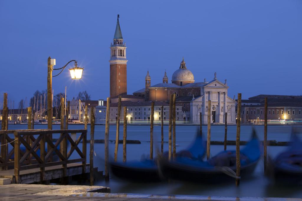 Canon 2309C001 IS II USM EF70-200mm f/4L